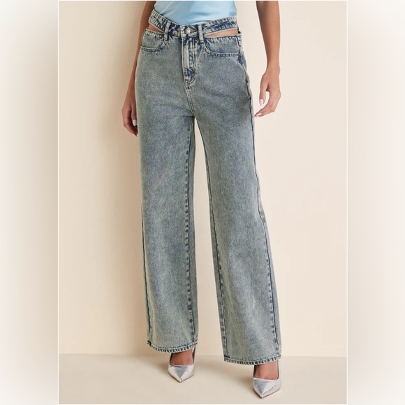 Venus Stone Washed Jeans - Picture 16 of 16